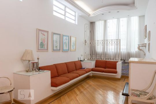 Casa à venda com 4 quartos, 350m² em Vila Romana, São Paulo