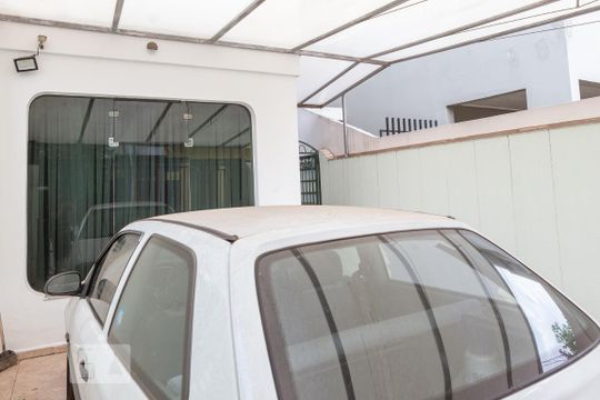 Garagem de casa à venda com 4 quartos, 350m² em Vila Romana, São Paulo