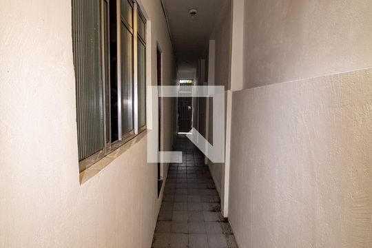 Corredor de casa para alugar com 3 quartos, 240m² em Cidade São Mateus, São Paulo