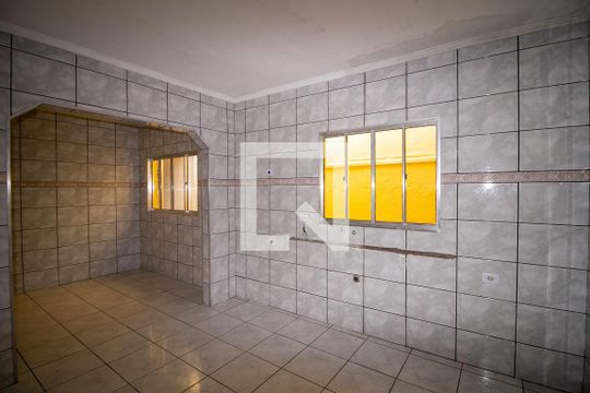 Cozinha de casa para alugar com 3 quartos, 240m² em Cidade São Mateus, São Paulo
