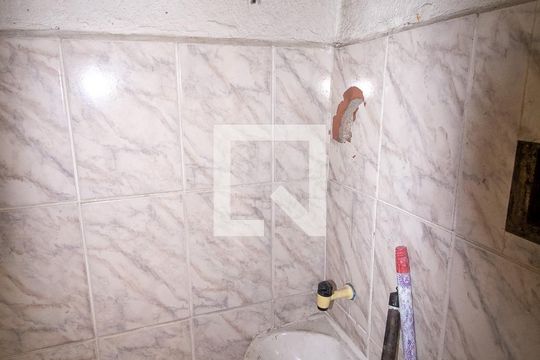 Banheiro de Serviço de casa para alugar com 3 quartos, 240m² em Cidade São Mateus, São Paulo