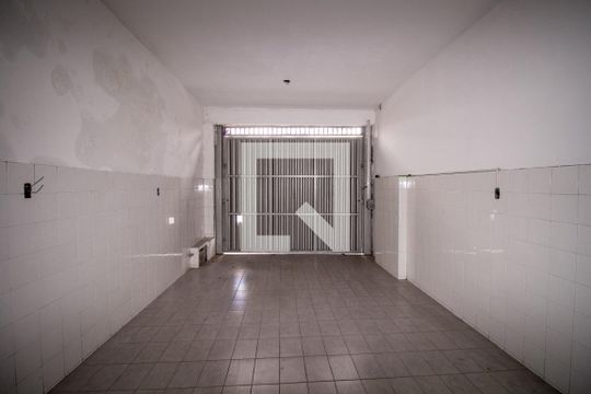 Garagem de casa para alugar com 3 quartos, 240m² em Cidade São Mateus, São Paulo