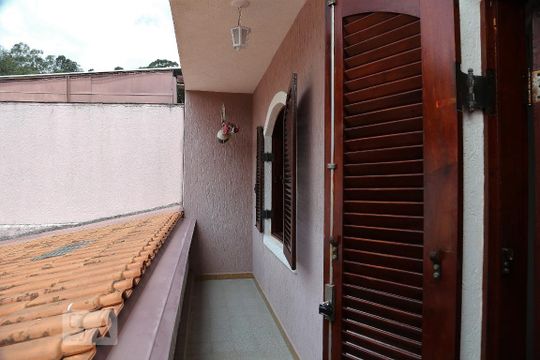 Sacada de casa à venda com 2 quartos, 120m² em Jardim São Miguel, Taboão da Serra