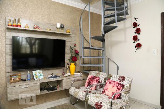 Casa à venda com 2 quartos, 120m² em Jardim São Miguel, Taboão da Serra
