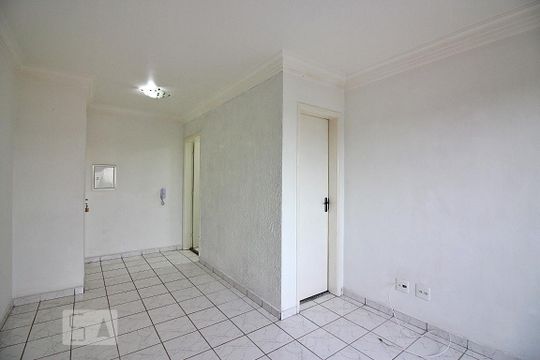 Sala  de apartamento para alugar com 2 quartos, 55m² em Conceição, Diadema