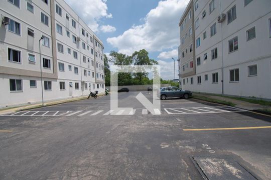 pátio comum de apartamento à venda com 2 quartos, 41m² em Feitoria, São Leopoldo