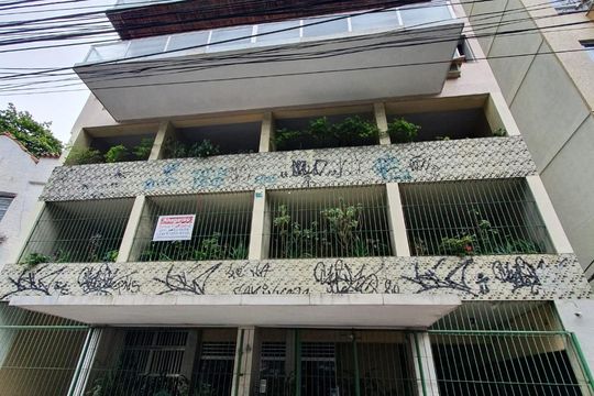 Fachada de apartamento à venda com 2 quartos, 106m² em Grajau, Rio de Janeiro
