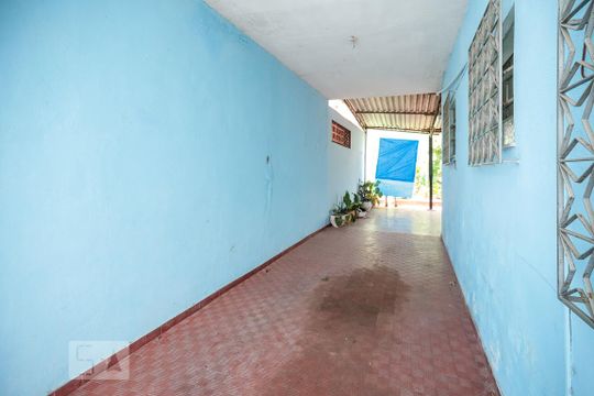 Garagem de casa à venda com 2 quartos, 160m² em Abolição, Rio de Janeiro