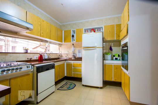 Cozinha de casa à venda com 4 quartos, 320m² em Centro, Santo André