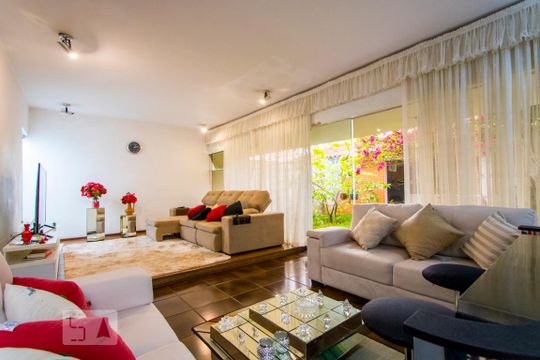 Casa à venda com 4 quartos, 320m² em Centro, Santo André