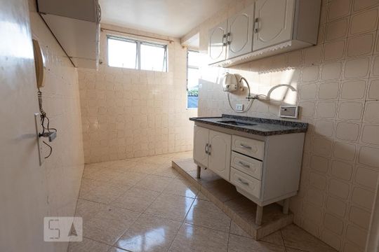 Cozinha de apartamento para alugar com 2 quartos, 60m² em Praça Seca, Rio de Janeiro