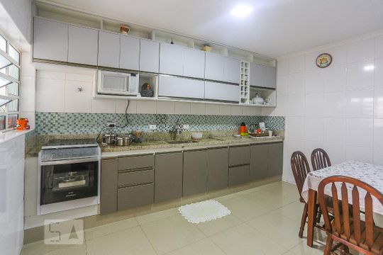 Cozinha de casa à venda com 5 quartos, 150m² em Jardim Jussara, São Paulo