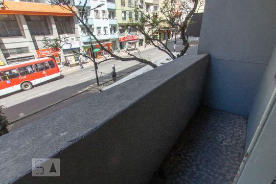 Sala sacada de apartamento à venda com 3 quartos, 130m² em Centro Histórico, Porto Alegre