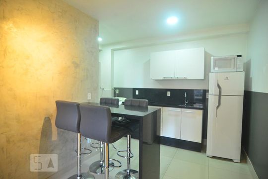 Cozinha de apartamento à venda com 2 quartos, 76m² em Fátima, Canoas