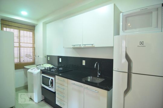 Cozinha de apartamento à venda com 2 quartos, 76m² em Fátima, Canoas