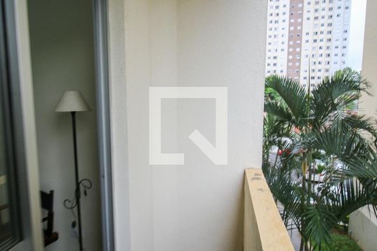 Sala / Varanda de apartamento para alugar com 2 quartos, 48m² em Vila Carmosina, São Paulo