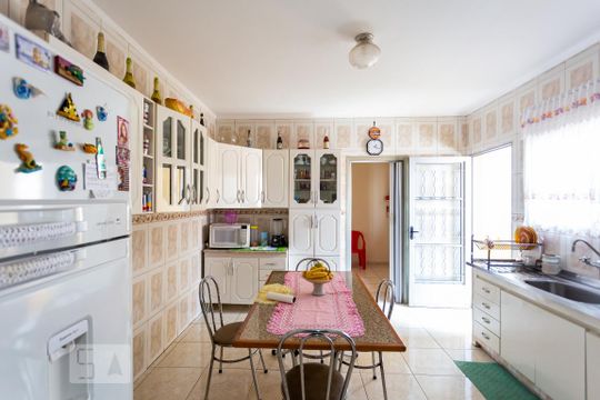 Cozinha de casa à venda com 2 quartos, 296m² em Cipava, Osasco
