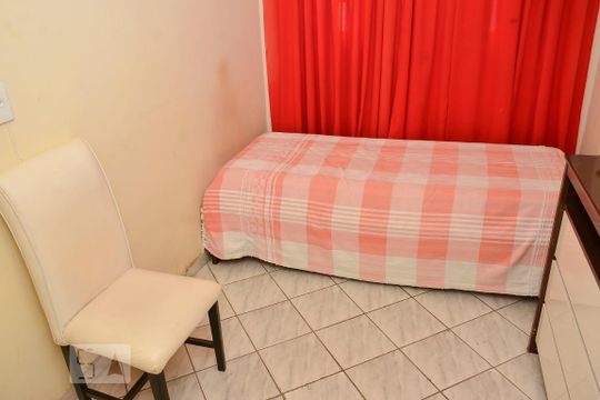 Studio de casa para alugar com 1 quarto, 30m² em Jardim Guanabara, Rio de Janeiro