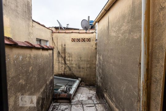 Vista quarto de casa para alugar com 1 quarto, 70m² em Vila Industrial, São Paulo