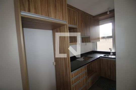 Cozinha de apartamento à venda com 2 quartos, 42m² em Estância Velha, Canoas