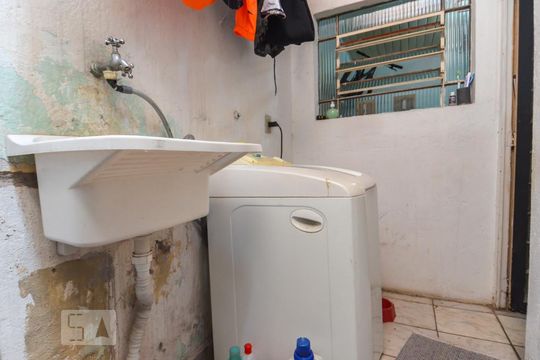 Área de Serviço de casa para alugar com 1 quarto, 60m² em Vila Barros, Guarulhos