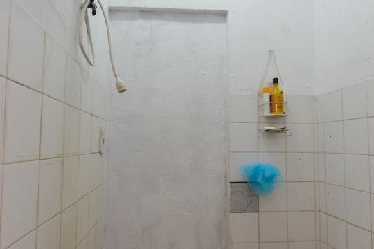 Banheiro de casa para alugar com 1 quarto, 60m² em Vila Barros, Guarulhos