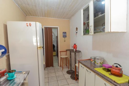 Cozinha de casa para alugar com 1 quarto, 60m² em Vila Barros, Guarulhos