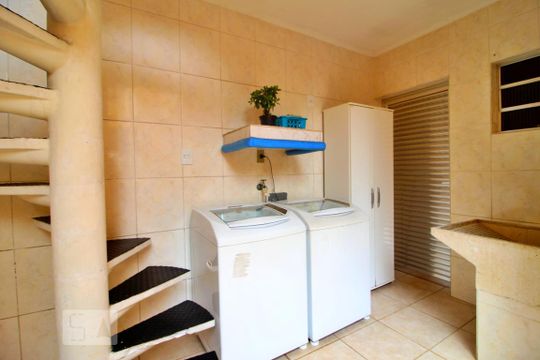 Área de Serviço de casa à venda com 2 quartos, 193m² em Jardim Alvorada, Santo André