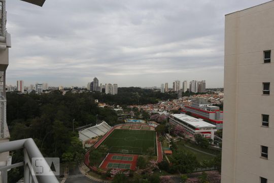 Vista de apartamento para alugar com 1 quarto, 38m² em Umuarama, Osasco