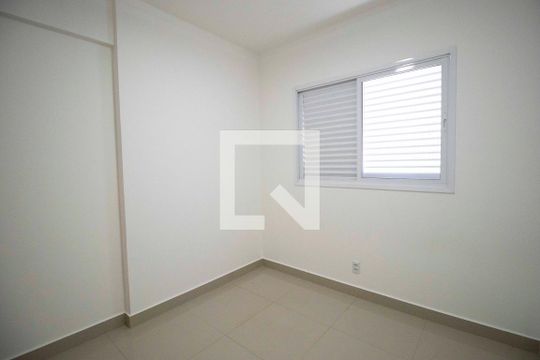 Suíte americana 1 de apartamento à venda com 3 quartos, 78m² em Vila Maria José, Goiânia