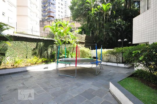 Playground de apartamento para alugar com 3 quartos, 115m² em Vila Andrade, São Paulo
