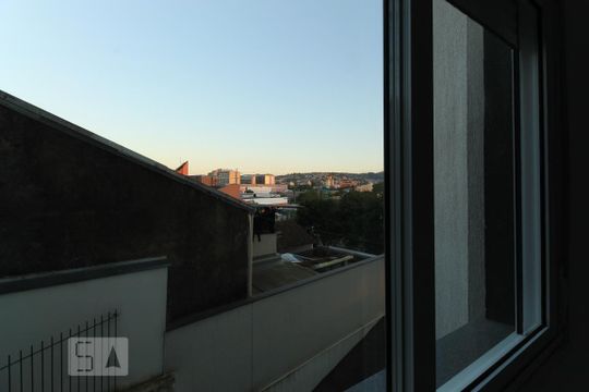 Vista da suíte de apartamento à venda com 2 quartos, 61m² em Jardim Botânico, Porto Alegre