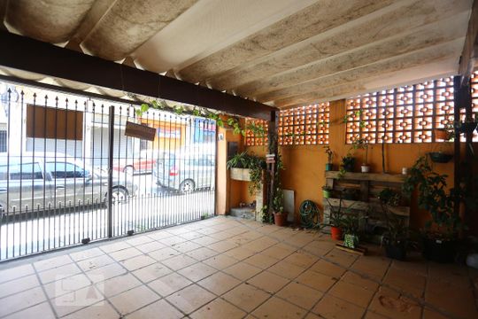 Garagem de casa para alugar com 3 quartos, 125m² em Vila Yara, Osasco