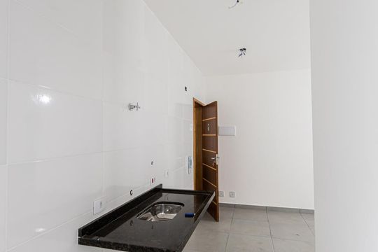 Cozinha de casa para alugar com 2 quartos, 61m² em Vila Aricanduva, São Paulo