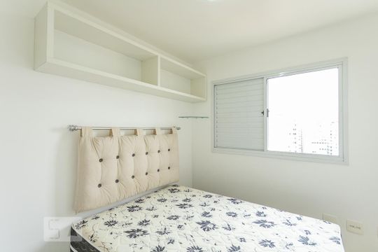 Quarto de apartamento para alugar com 2 quartos, 53m² em Barra Funda, São Paulo
