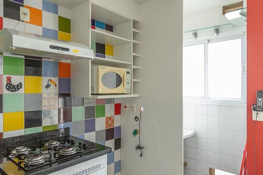 Cozinha de apartamento para alugar com 2 quartos, 53m² em Barra Funda, São Paulo