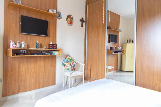 Quarto 1 de casa para alugar com 2 quartos, 313m² em Cipava, Osasco