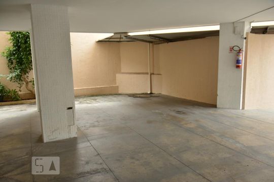 Garagem de apartamento à venda com 2 quartos, 60m² em Jardim Guanabara, Rio de Janeiro