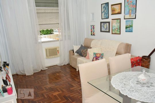 Sala de apartamento à venda com 2 quartos, 60m² em Jardim Guanabara, Rio de Janeiro