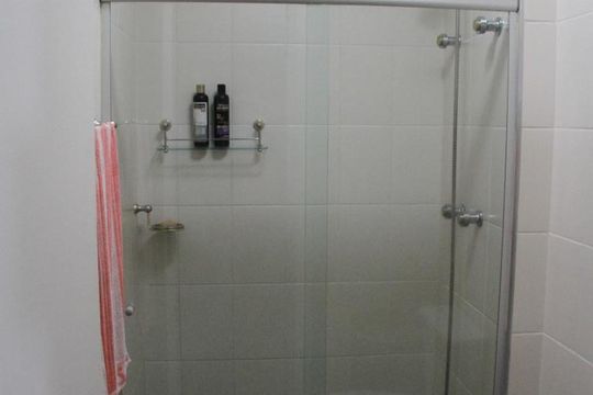 Banheiro de apartamento à venda com 3 quartos, 88m² em Vila Cláudia, São Paulo