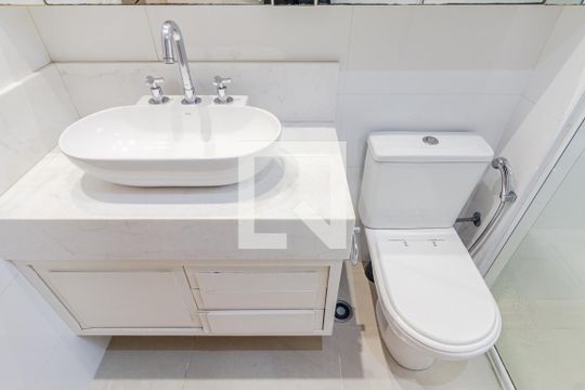 Banheiro da Suíte de apartamento para alugar com 1 quarto, 65m² em Paraíso, São Paulo
