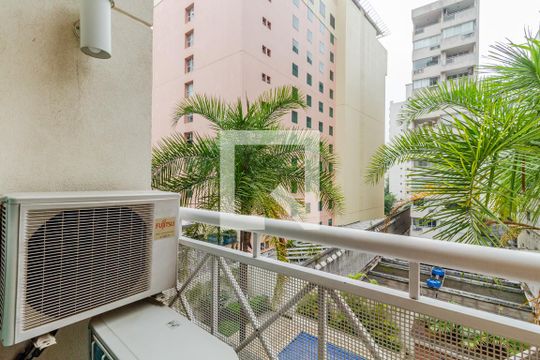 Sacada da Sala de apartamento para alugar com 1 quarto, 65m² em Paraíso, São Paulo