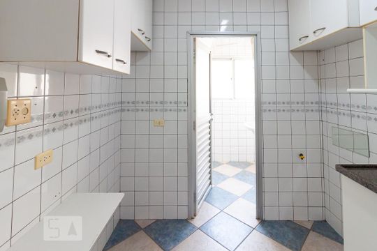 Cozinha de apartamento à venda com 2 quartos, 50m² em Rio Pequeno, São Paulo