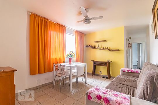 Apartamento para alugar com 2 quartos, 48m² em Jacarepaguá, Rio de Janeiro