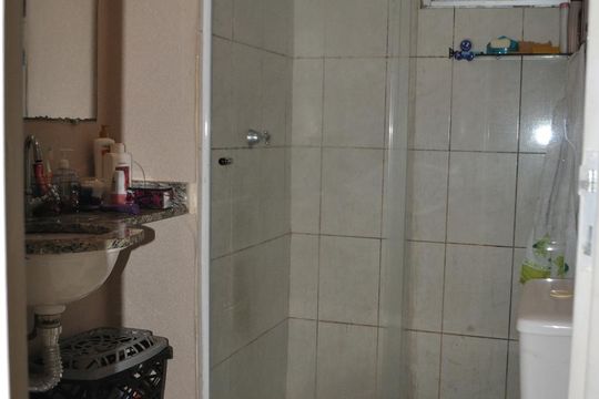 Banheiro de apartamento à venda com 2 quartos, 50m² em São João Climaco, São Paulo