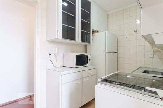 Cozinha de apartamento para alugar com 2 quartos, 52m² em Vila Santa Catarina, São Paulo