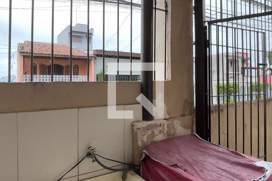 Casa 1 - Área de Serviço de casa à venda com 3 quartos, 100m² em Cidade Antônio Estevão de Carvalho, São Paulo