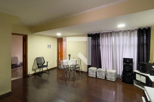 Casa à venda com 3 quartos, 100m² em Cidade Antônio Estevão de Carvalho, São Paulo