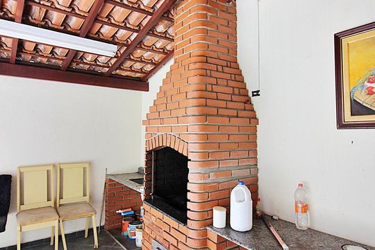 Churrasqueira de casa à venda com 3 quartos, 240m² em Anchieta, São Bernardo do Campo