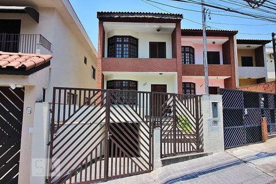 Fachada de casa à venda com 3 quartos, 240m² em Anchieta, São Bernardo do Campo
